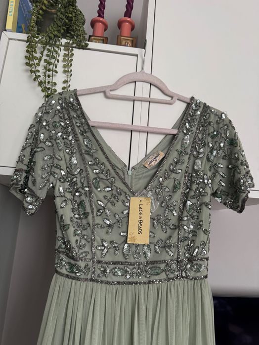 Официална рокля Lace&beads лъскава пайети и тюл зелена S рамер