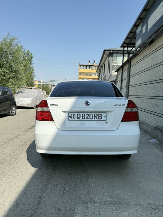 Продаётся Нексия 3