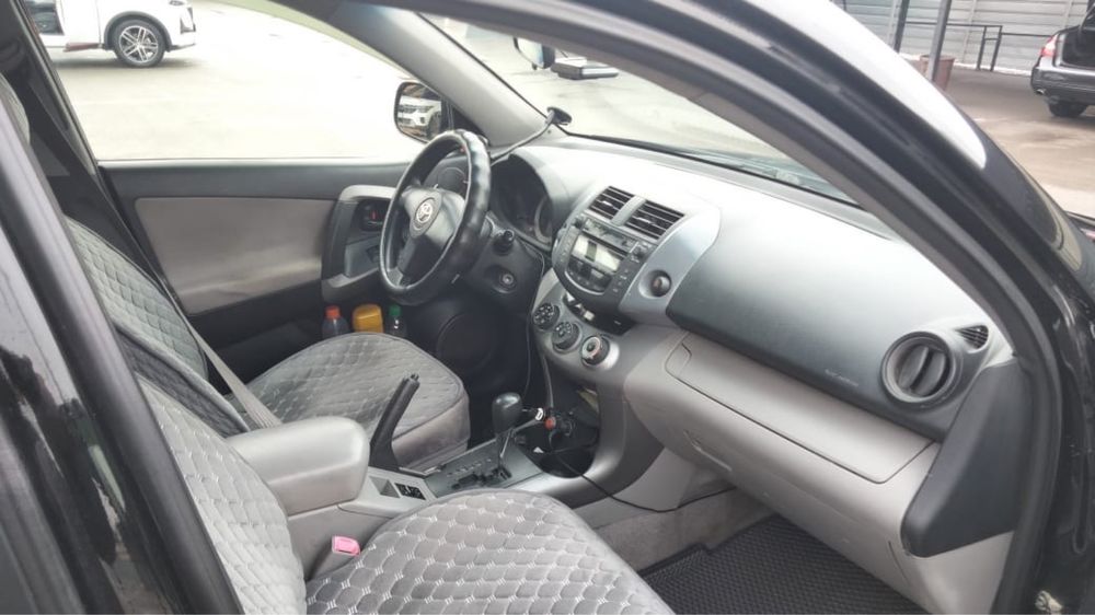 Toyota RAV4, 2006 года