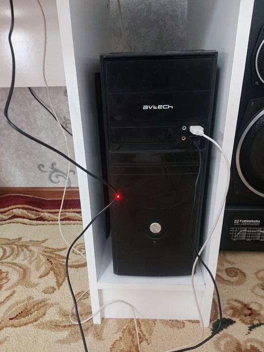 Сотилади.Компьютер камера роутер,узб тюнер, ДвД,кртреж ,