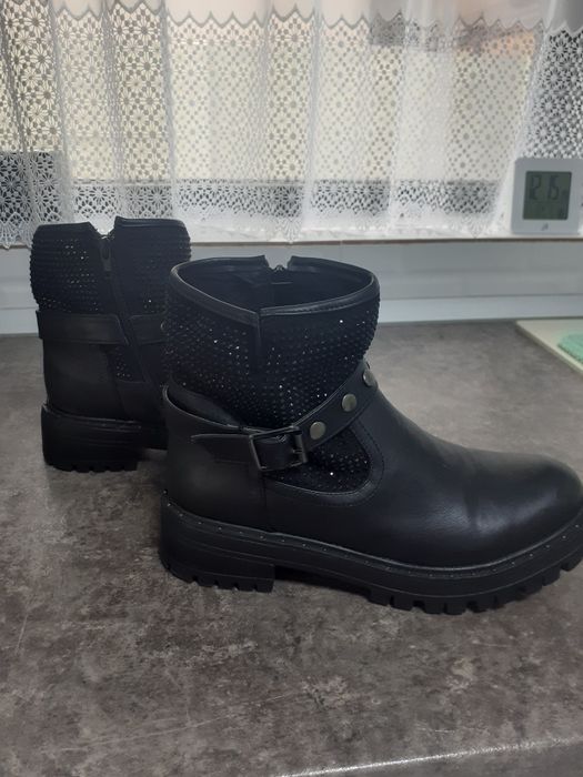 Vand ghete dama culoare negru marime 38