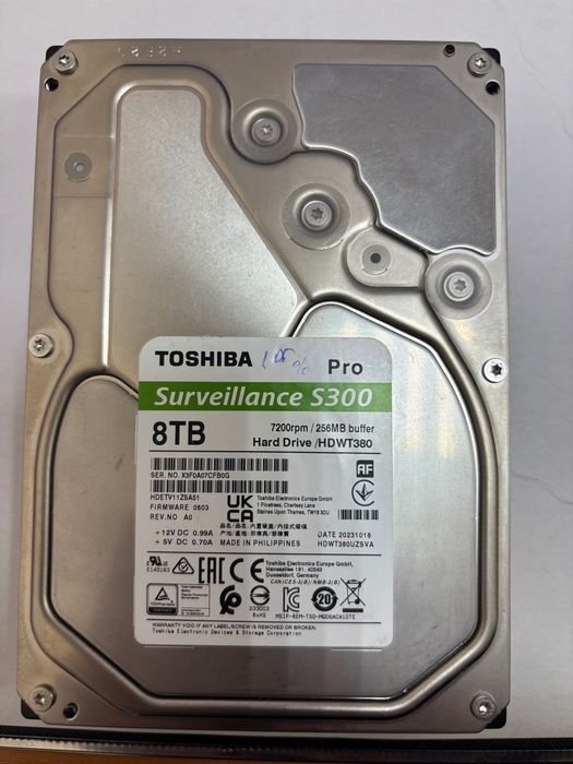 Продам жесткий диск 8тб
