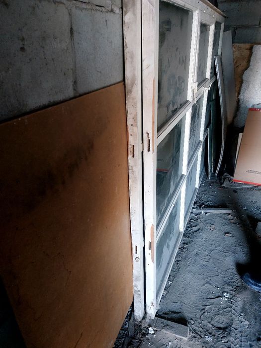 Продам  оконные  рамы