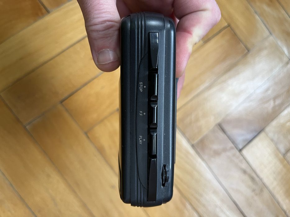 Walkman Casio AS-200R plus boxa portabila pentru el