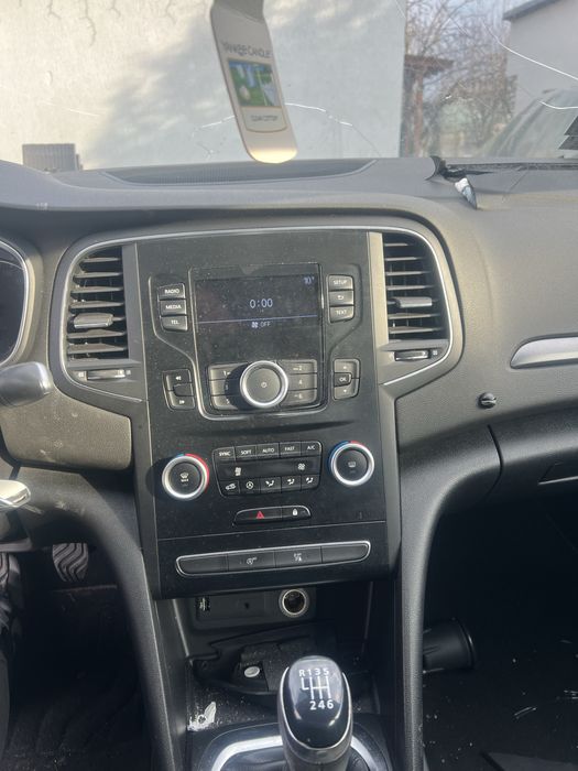 Renault megane 4 1.3 tce 2022  avariat