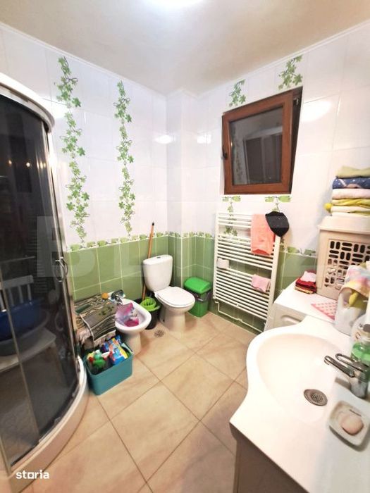 Casa spatioasa P+E+M de vanzare – Harman | 5 camere | Curte 500 mp