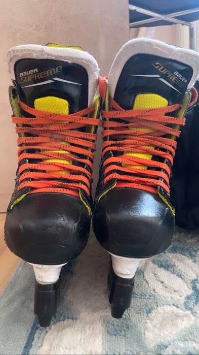 Продаю хоккейные коньки