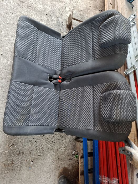 3-и ряд сидени лада ларгус