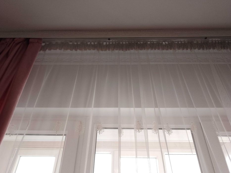 Шторы велюровые  с белым тюлем