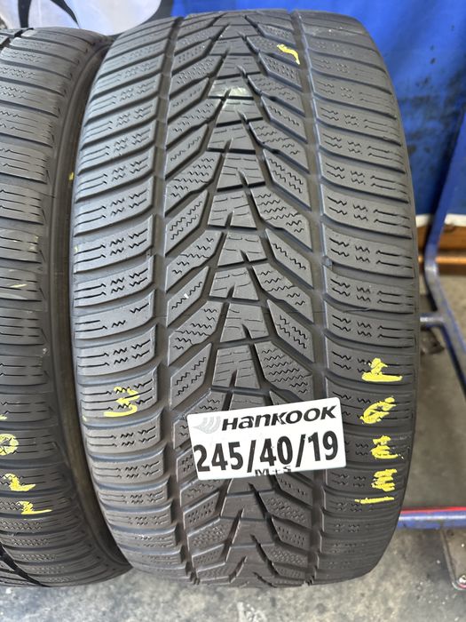 245/40/19 Hankook M+S
