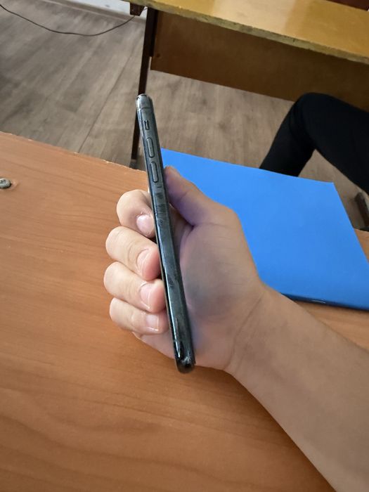 iPhone 11pro 64гб