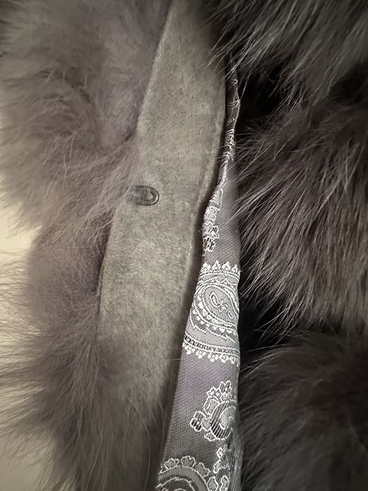 Продам жилктку из песца