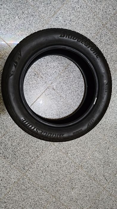 Vand set 4 anvelope vara Bridgestone 225/55R18 noi