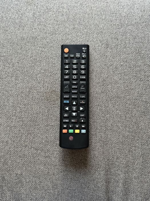 32-инчов LED LG Smart TV 32LN570R с HD Ready резолюция - Като Нов