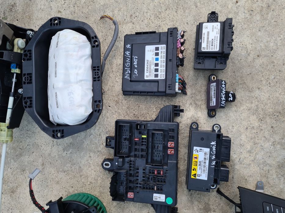 Airbag pasager,radio cd,panou sigurante,aeroterma  Opel Insignia A