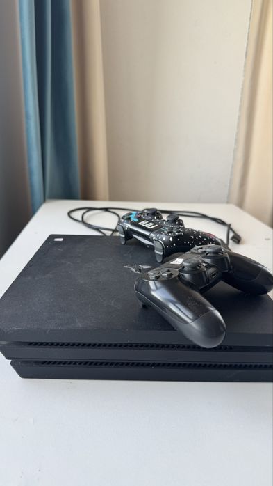 Плейстейшэн PS 4 pro игровой