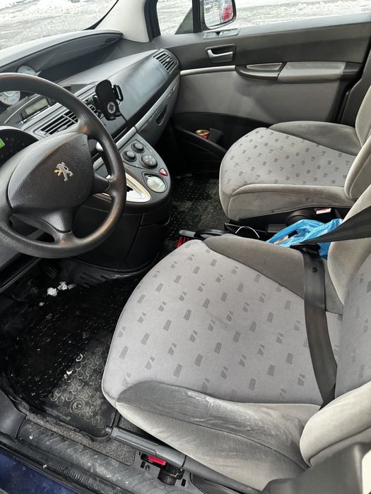 Peugeot 807 7 locuri
