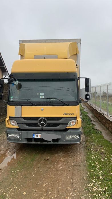 Camioneta Mercedes Atego 822