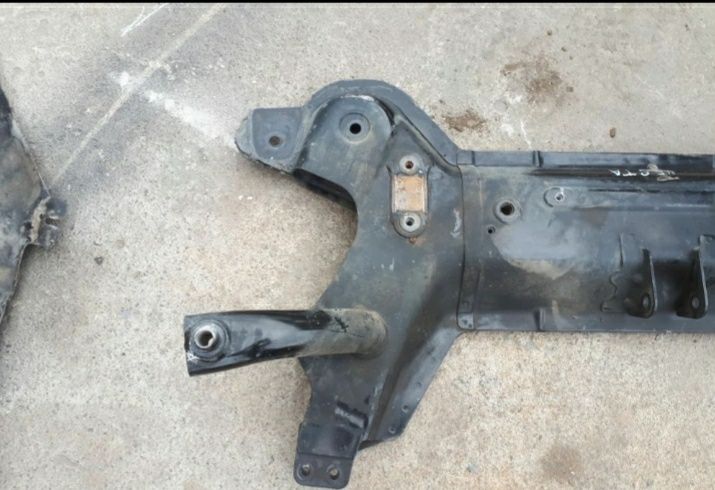 Подрамник Лада веста оригинал