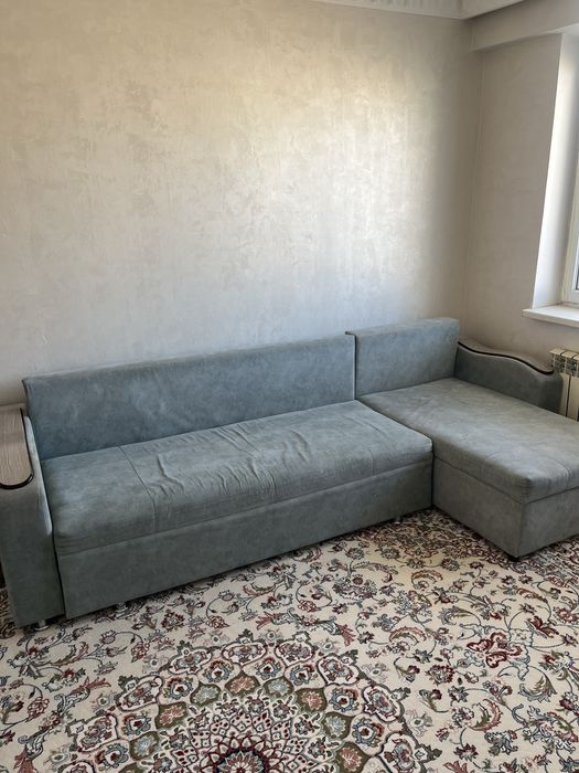 Диван углововой..