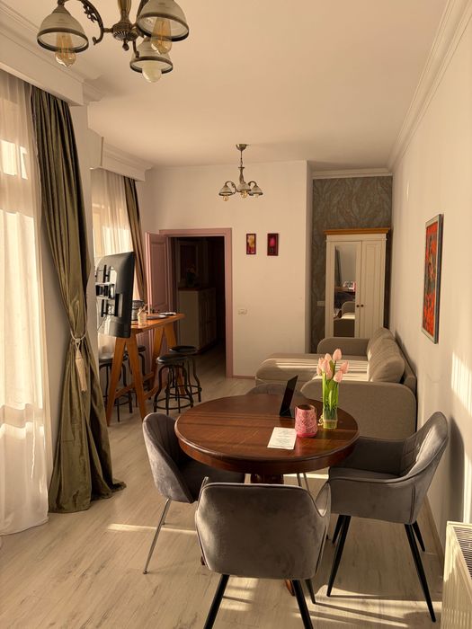 Apartament 2 camere, etaj 1, zona Peninsula, Catedrala