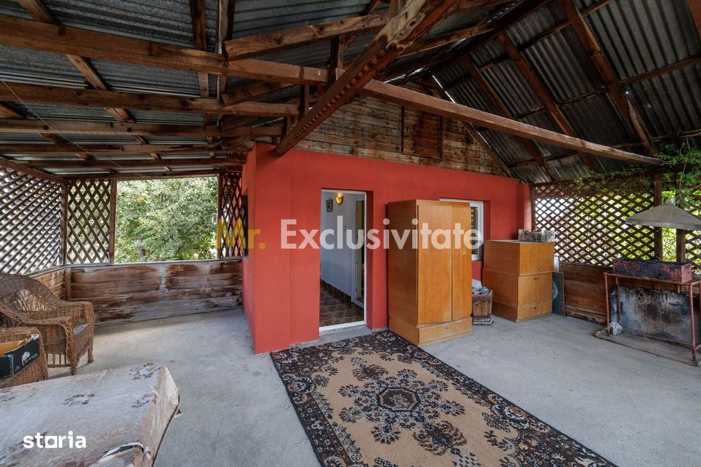 CASA P+M de vanzare in Stefanesti-Arges-3 camere, garaj, utilitati
