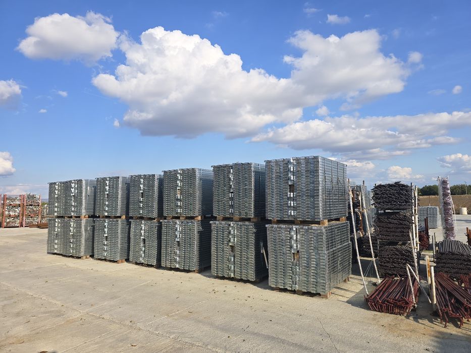 Фасадно скеле -18 € м2 ново поцинковано