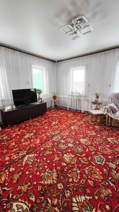 Продам 3комн дом в Рабочем поселке,вода в доме