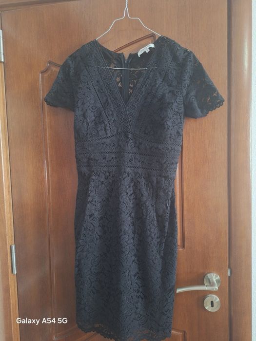 Рокля от дантела