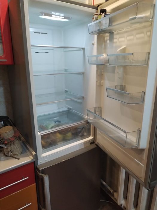 Продаю холодильник
