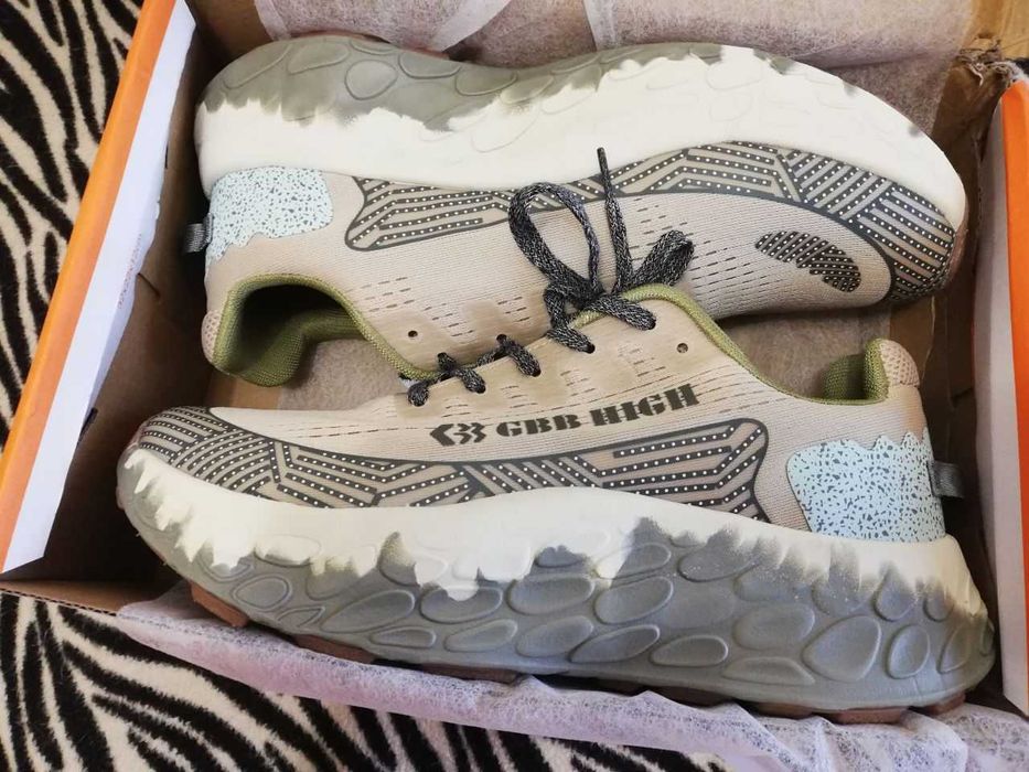 Кроссовки беговые GBB HIGH Hoka Asics