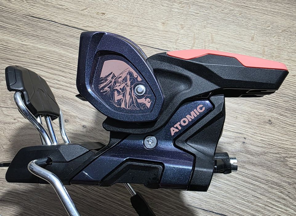 Legături de schi ATOMIC Strive 12 GW 2025, Noi