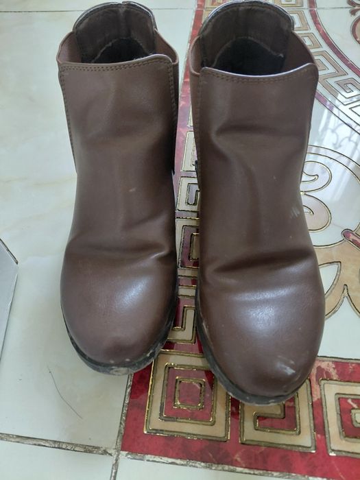 Аяқ киімдер 1000 тенге