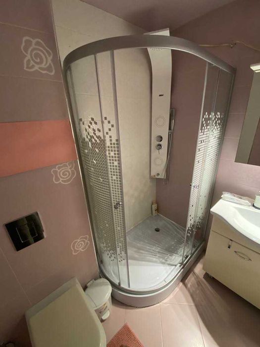 Дава се под наем Тристаен апартамент в София, 7-ми 11-ти километър - 78 кв.м за 850 € - Снимка #1