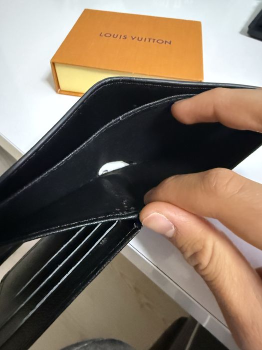 Louis Vuitton портфейл
