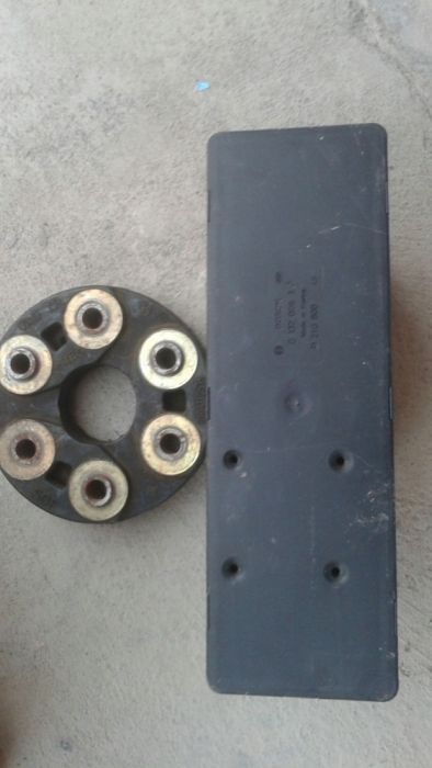 Мерседес бенс 1998 й. Е 200 вакумний насоси сотилган