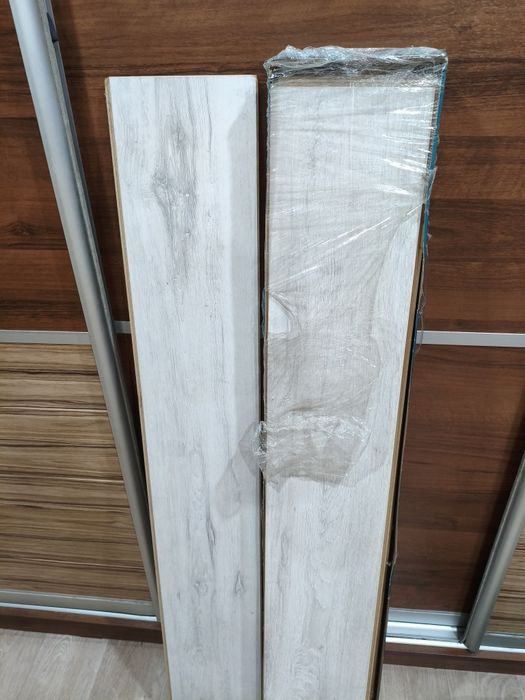 Продам ламинат KronoOriginal 33 класс толщина 12мм новый 16м²
https://