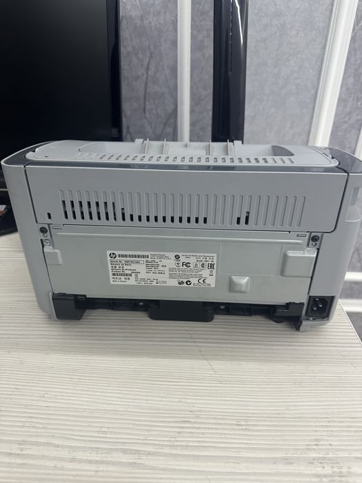 HP laserjet p1102s
