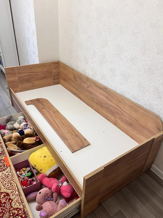 Детская кровать.