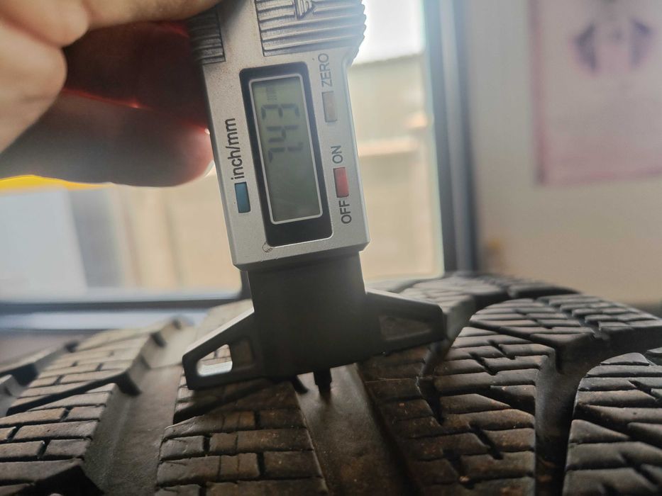 2бр. зимни гуми 255/45/19 Pirelli