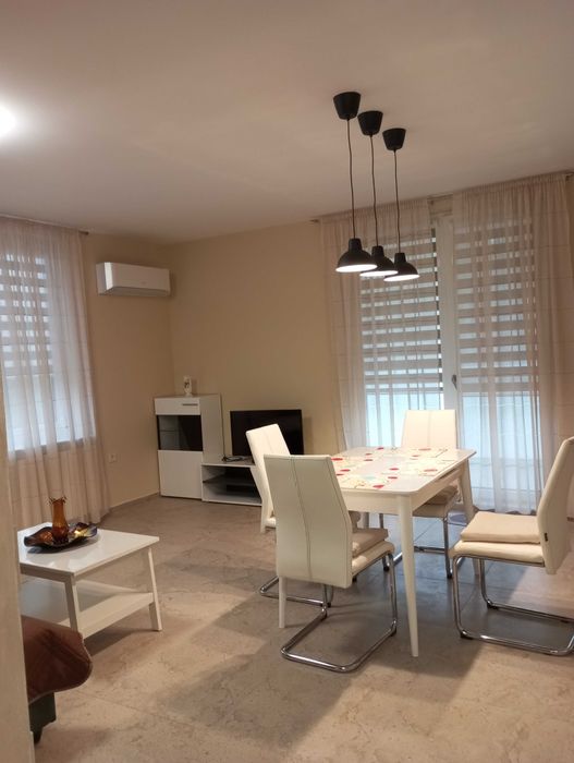 Дава се под наем Двустаен апартамент в София, Център - 60 кв.м за 714 € - Снимка #3