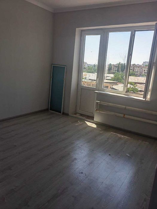 Продается квартира в Яшнабадском районе Тузел-1. 3х комнат 77-серия