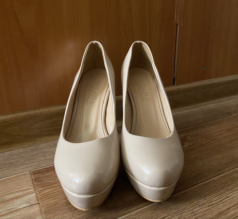 Туфли женские.