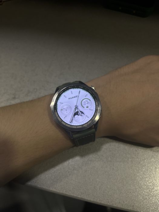 Срочно прожам смарт часы от huawei