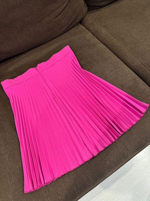 Fusta roz Nissa plisata , numarul 36
