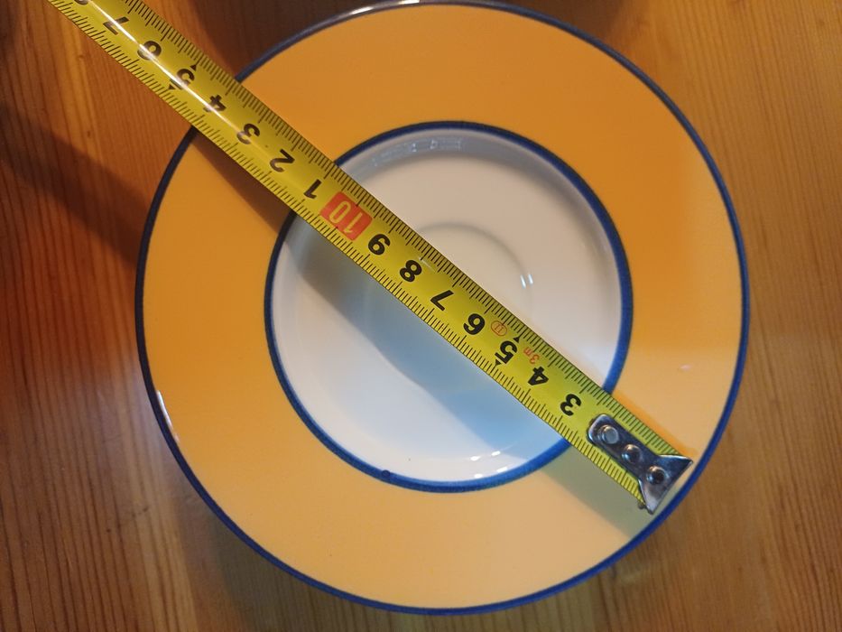 Девет броя ца 3 евро. Италия