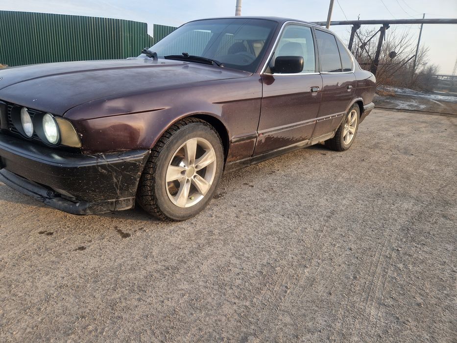 Продаю бмв автомат