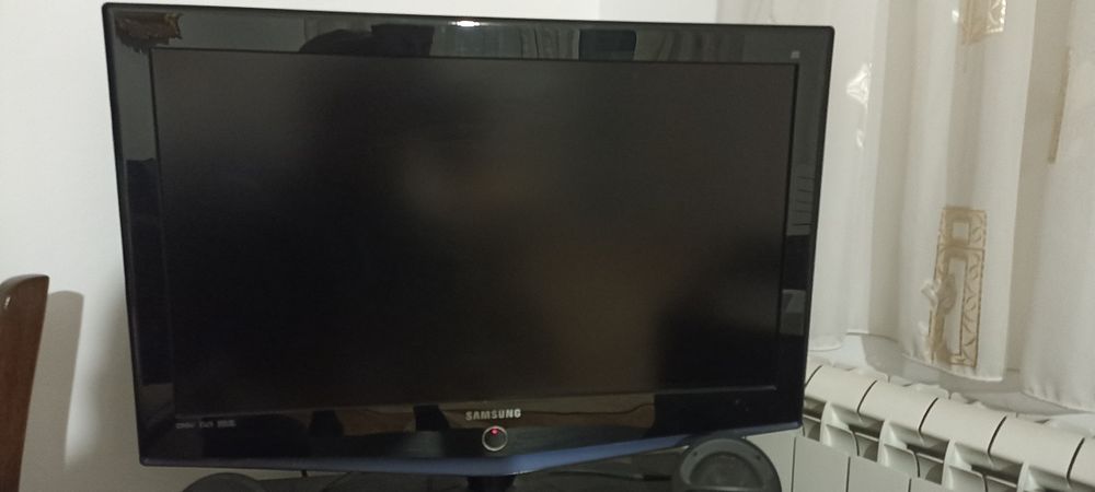 Телевизор Samsung 32 инча