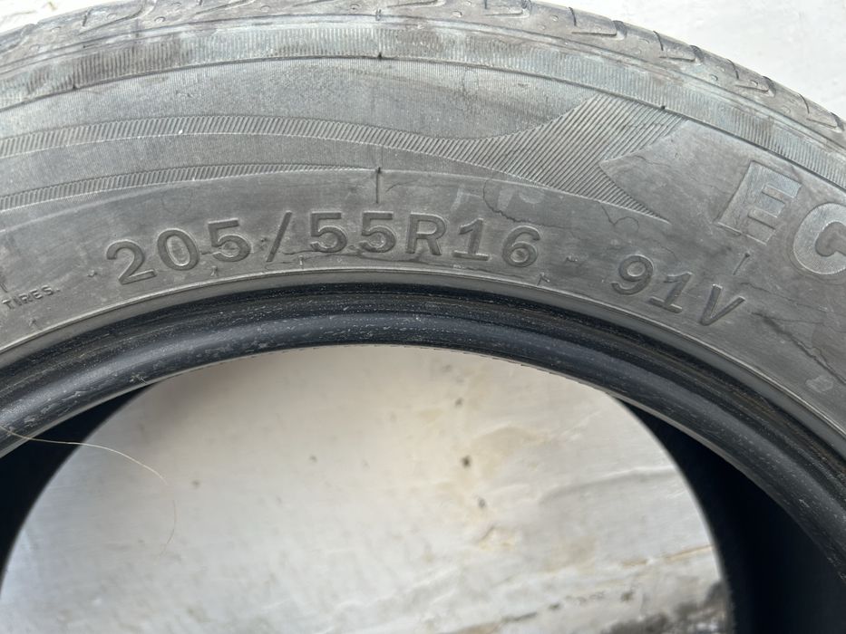 Продаю шины с комплектом