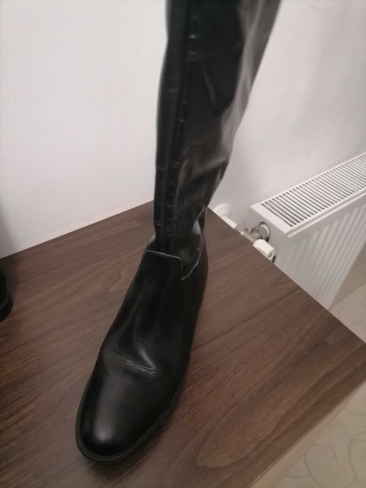 Зимни ботушиот естествена кожа